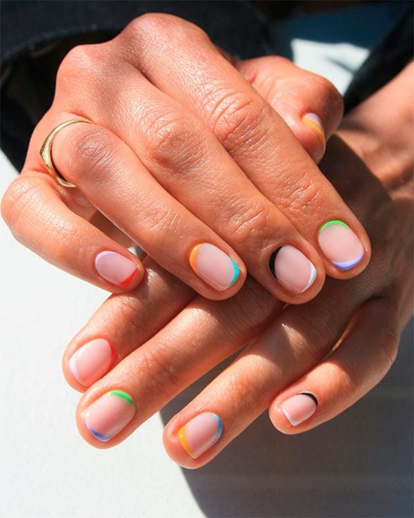 manicura short nails tendencia multicolor