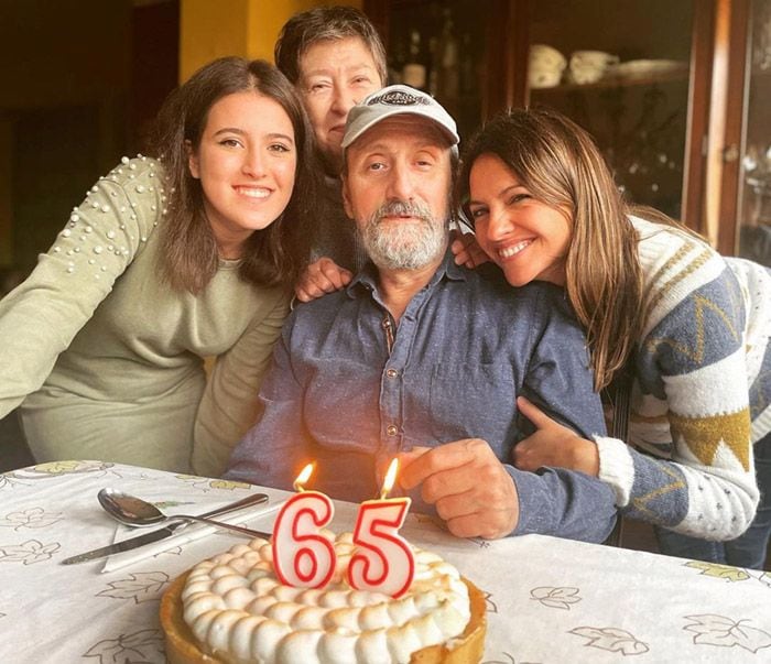 José Luis Gil con su familia