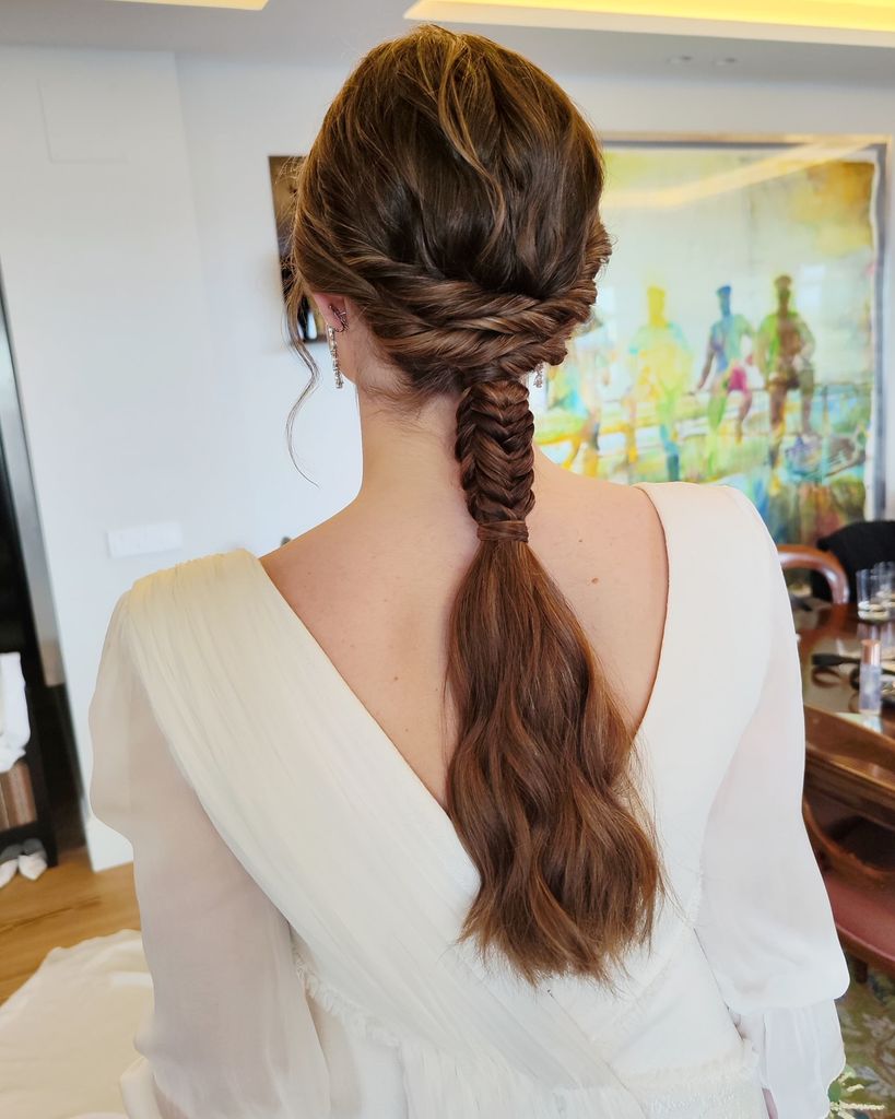 Peinados de novia con trenzas con coleta