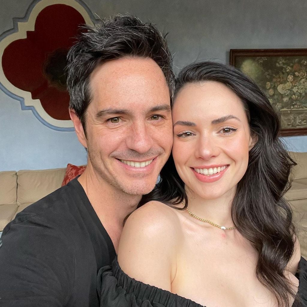 Mauricio Ochmann y su novia Paulina Burrola