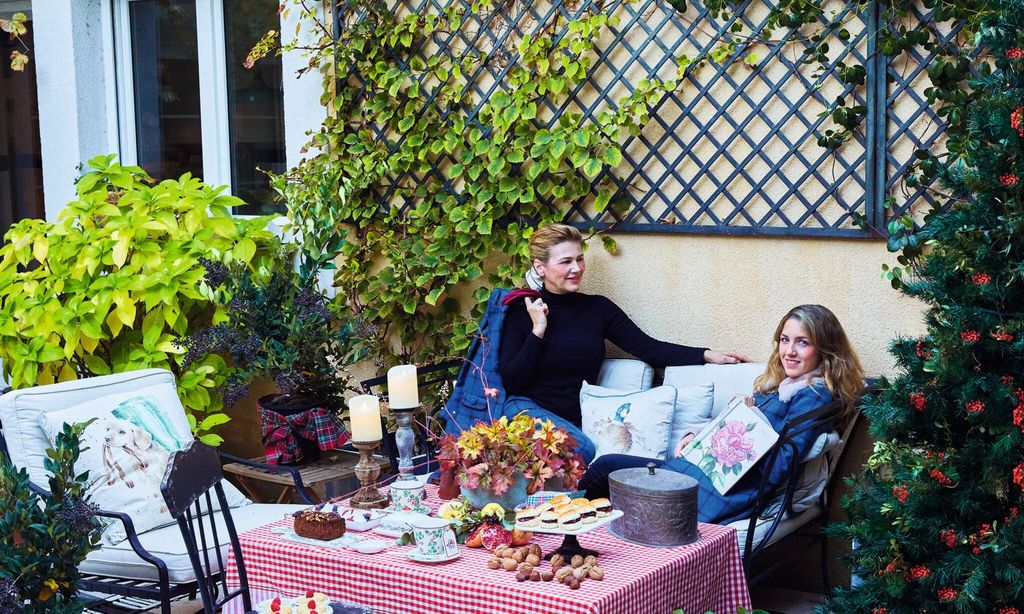 Cristina Tassara y sus hijas Alejandra y Lucía HOLA Living