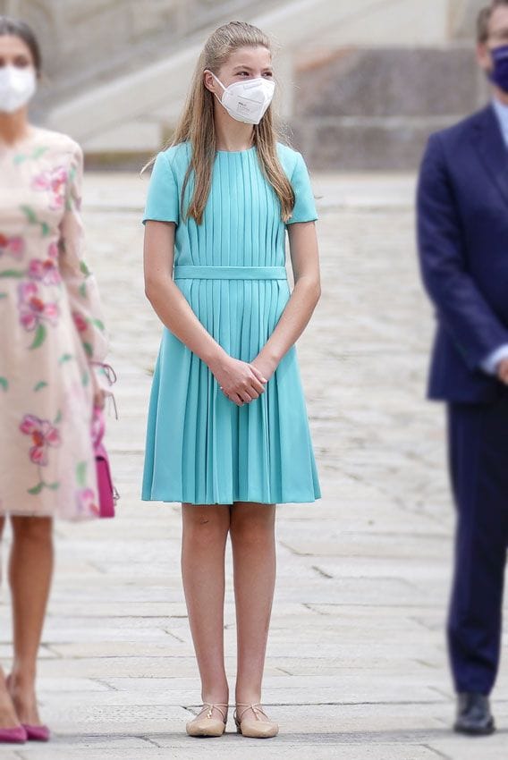 infanta sofia vestido azul