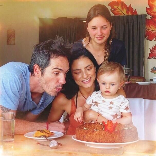 Aislinn Derbes, Mauricio Ochmann y su hija Lorenza