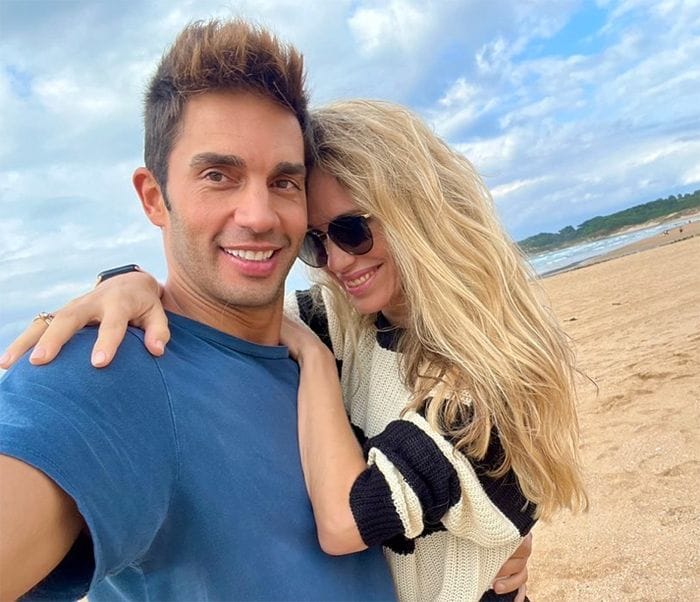 Vanesa Romero y Santi Burgoa presumen de amor