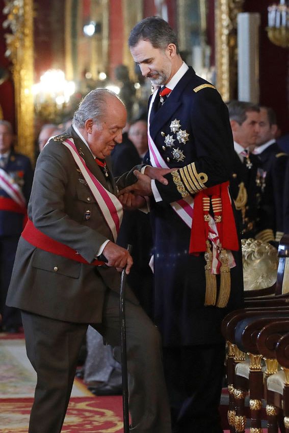 Rey Juan Carlos y rey Felipe