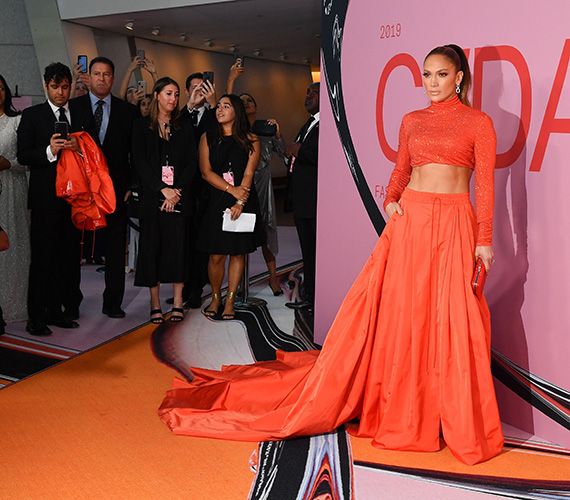 jennifer lopez cfda 4a