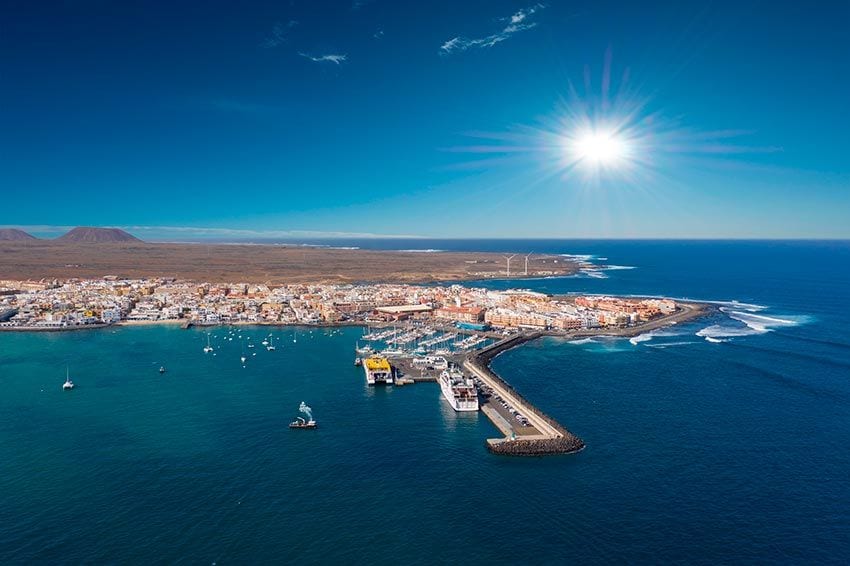 Puerto y panorámica de Corralejo, Fuerteventura