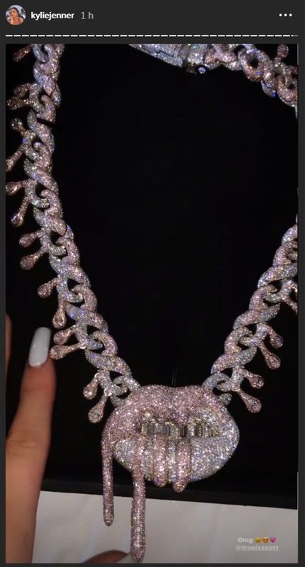 Collar de Kylie