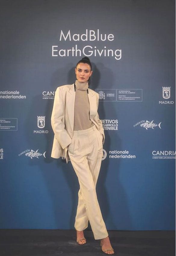 Blanca Padilla lleva el traje sostenible ideal para estas fiestas