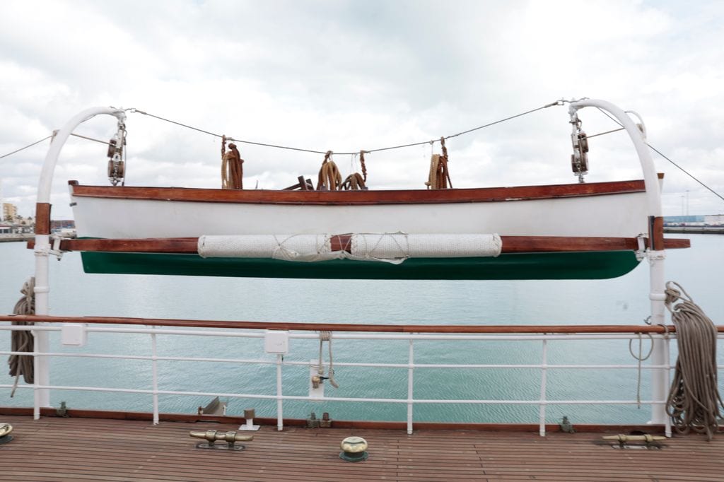 Bote salvavidas del barco Elcano en el que se embarcará Leonor 