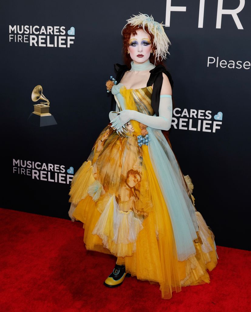 Mejores looks de los premios grammy 2025   