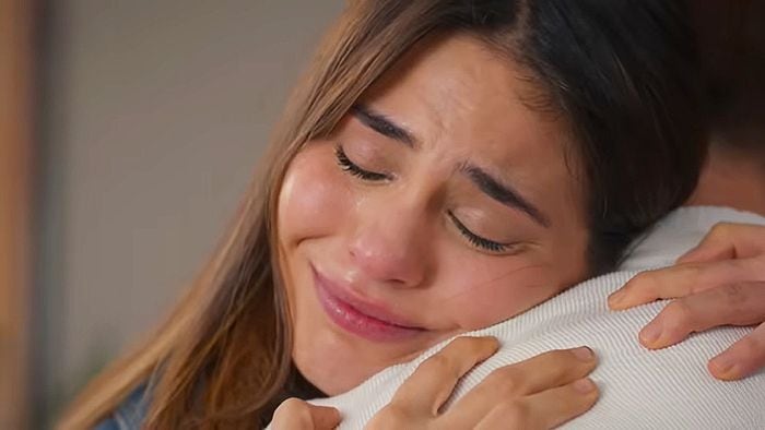 'Hermanos': Elif se funda en un gran abrazo con Berk al saber que son hermanos biológicos