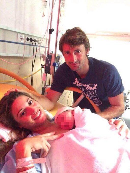 Juan Carlos Ferrero con su mujer y su hija recién nacida