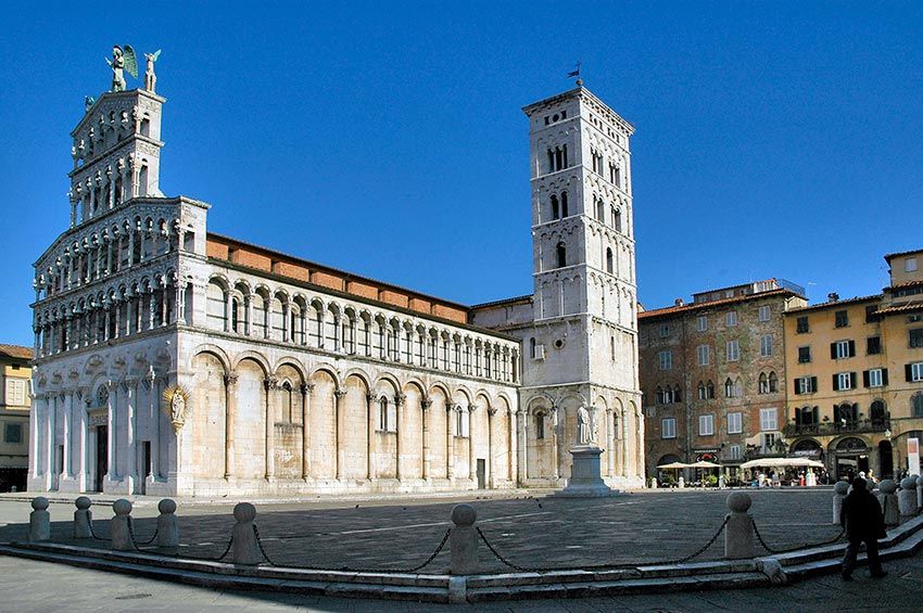 Lucca, plaza de San Michele