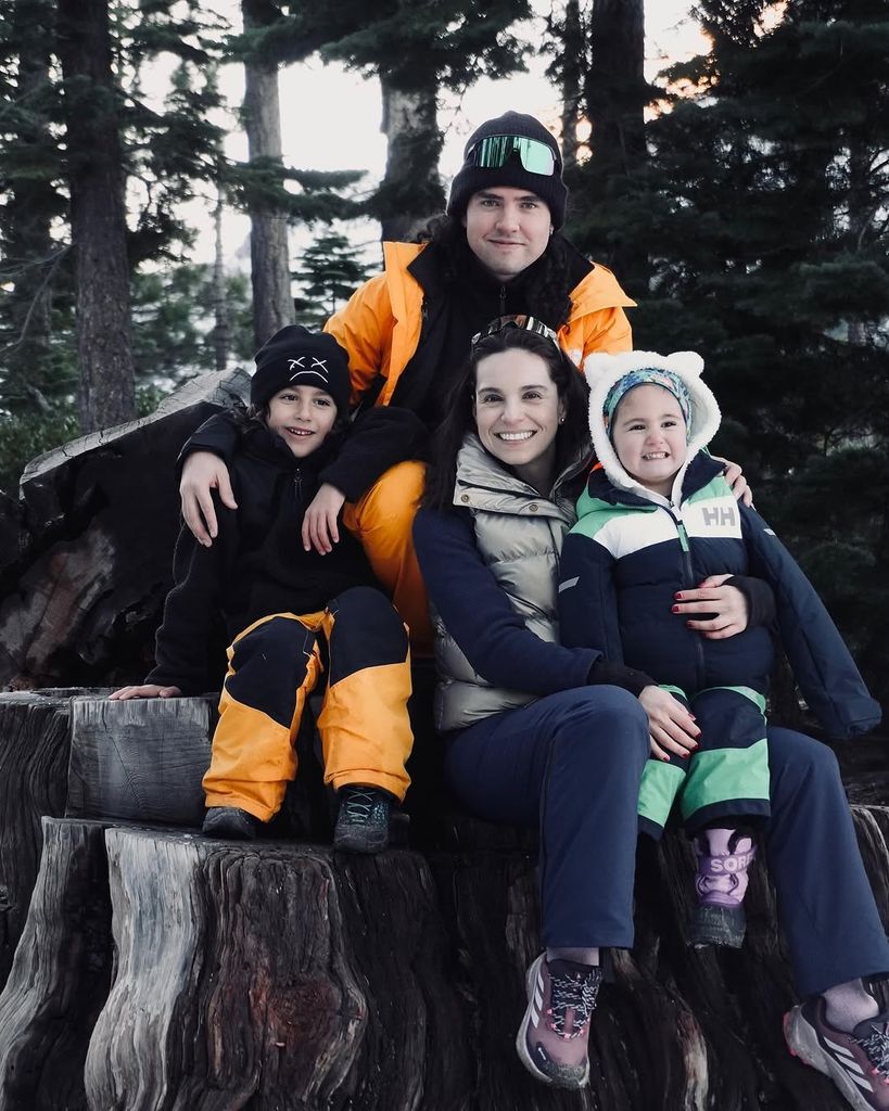 Tania Rincón, con su novio, Pedro Pereyra y sus dos hijos en Lake Tahoe.