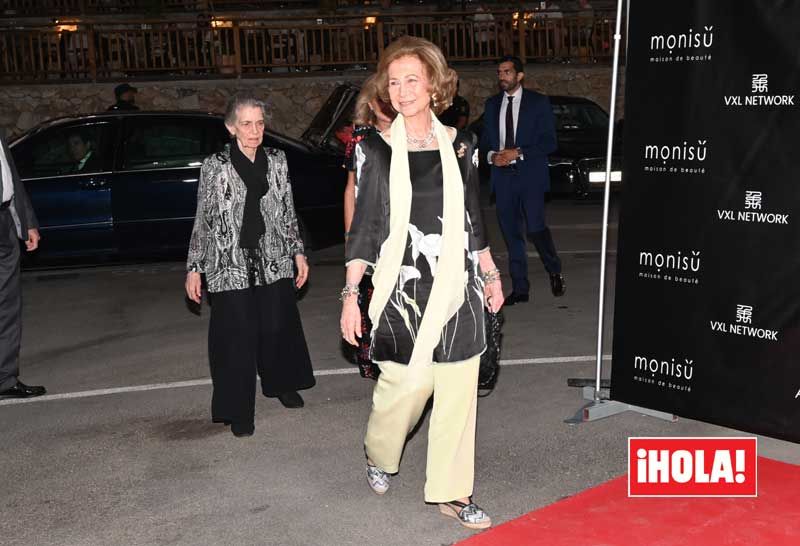 La reina Sofía y su hermana Irene de Grecia en un concierto en Marbella