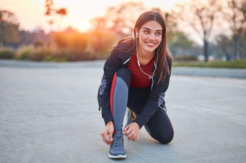 mujer deporte calle