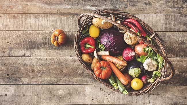 Pegan, la dieta que mezcla dos tendencias de alimentación al alza: paleo y vegana 