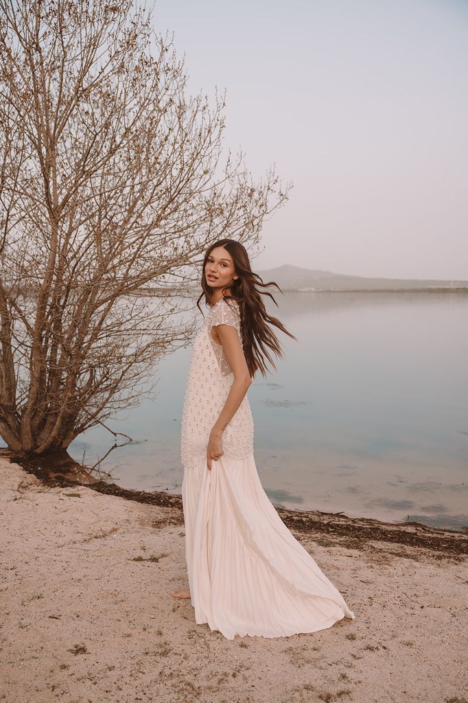 Vestidos de novia Lorena Formoso colección 2025