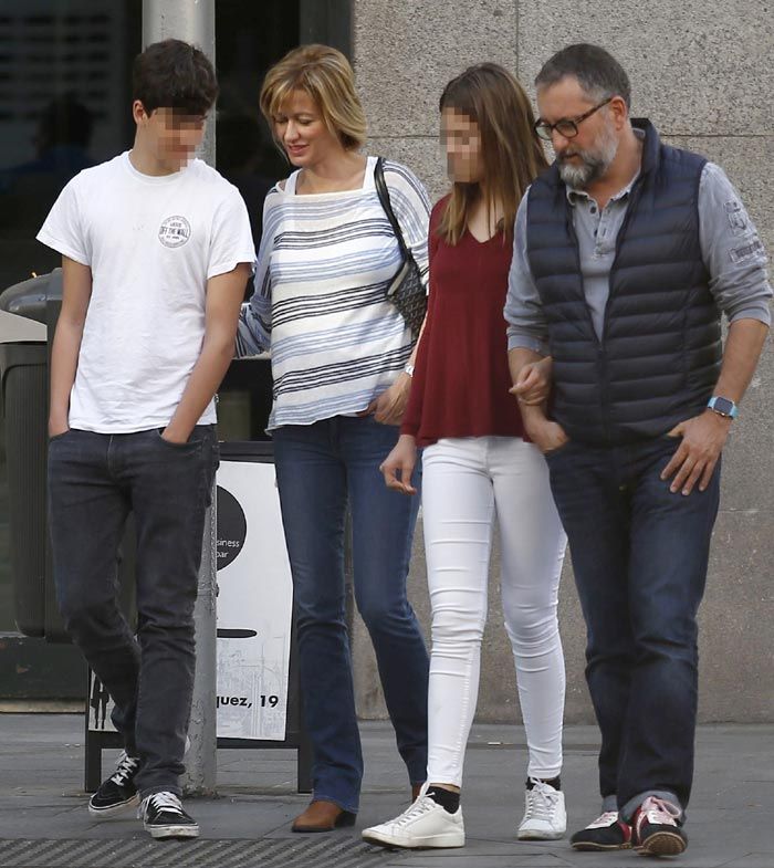 Susanna Griso con su marido e hijos