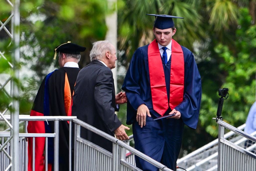 Barron Trump se graduó en mayo de la Academia Oxbridge, en Palm Beach.