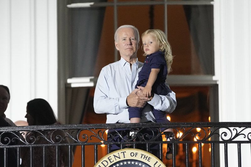 Joe Biden con su nieto Beau