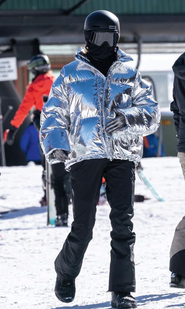 Hola 4043 Kendall Jenner de vacaciones en la nieve