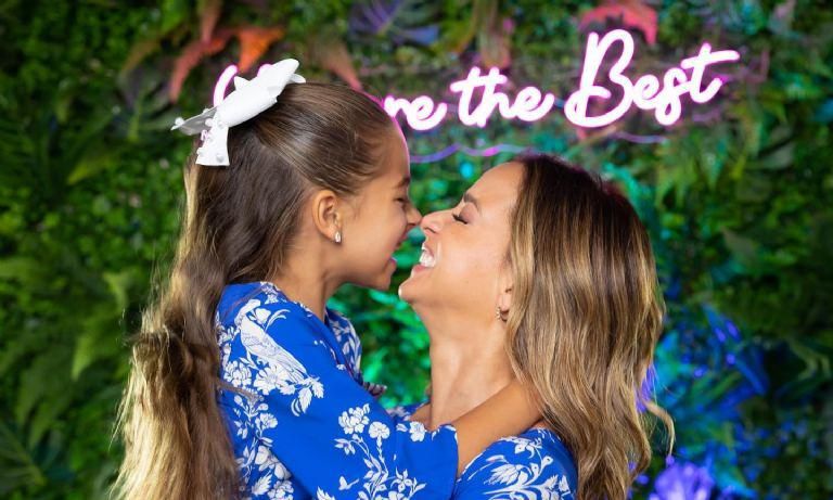 Adamari López and Alaïa invite families to follow a healthy lifestyle