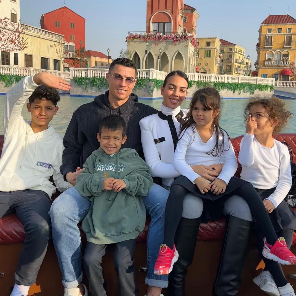 Georgina Rodríguez, Cristiano Ronaldo y sus hijos