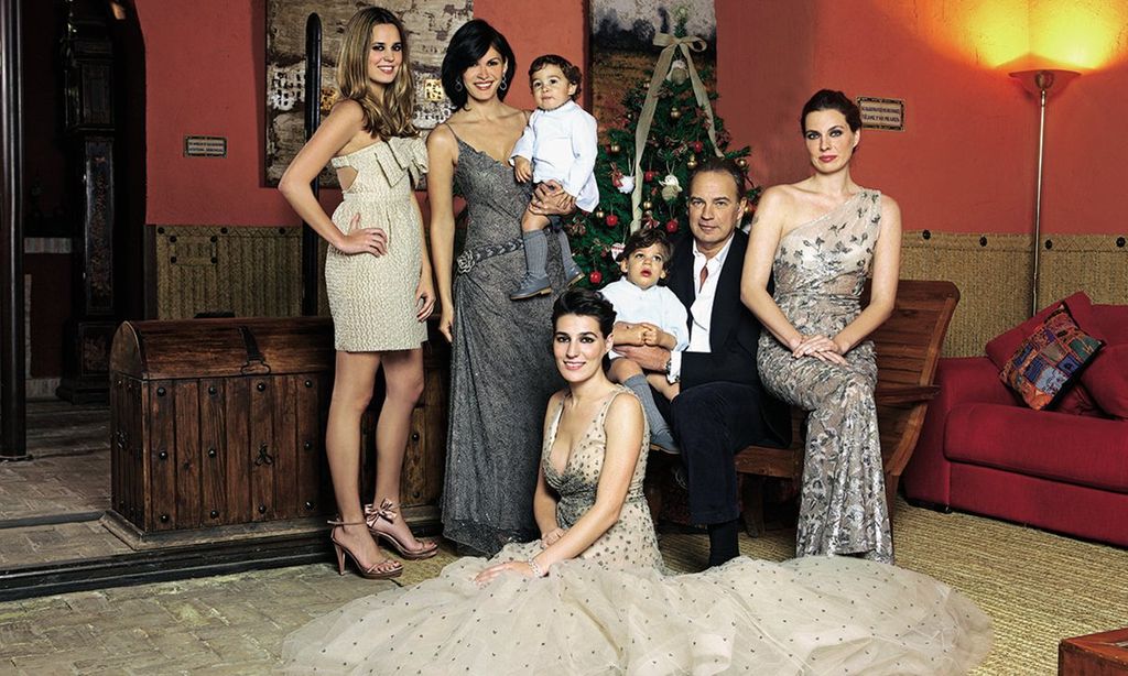 Bertín Osborne y su familia