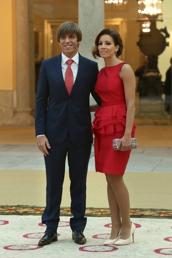 El torero Manuel Díaz El Cordobés con su mujer, Virginia Troconis 