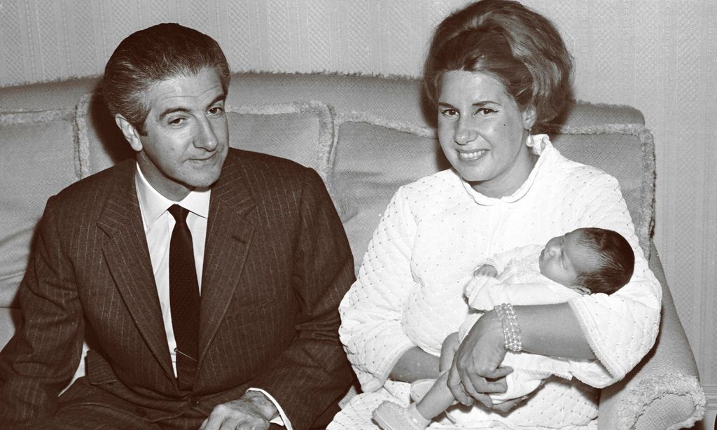 1968. Liria Palace, Madrid. (Spain). Portrait of Duchess of Alba with her husband Luis Martinez de Irujo y Artacoz and her daugther newborn baby, Eugenia.