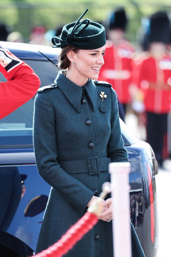 Kate Middleton: un nuevo abrigo verde con tocado para el Día de San Patricio 2022