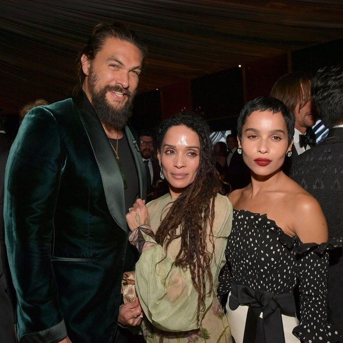 Jason Momoa y Lisa Bonet con la hija de la actriz, Zoe Kravitz