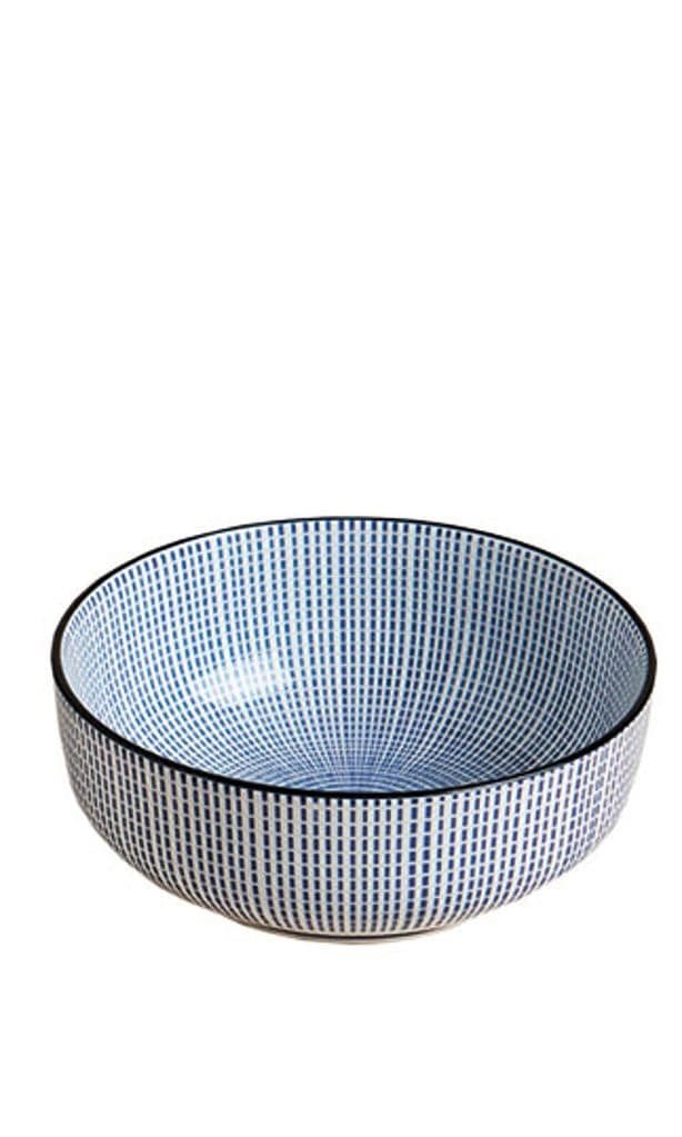 bol blanco con dibujo azul (4,99 €), de Zara Home.