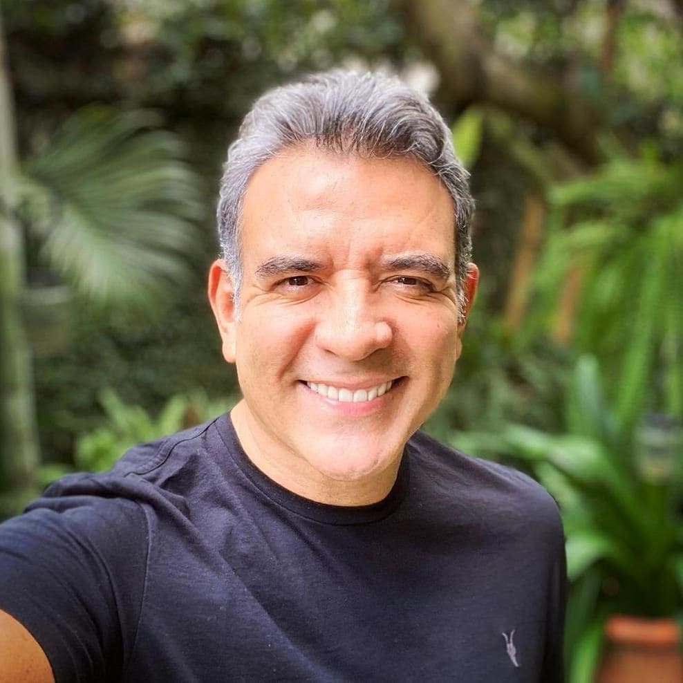 Héctor Sandarti