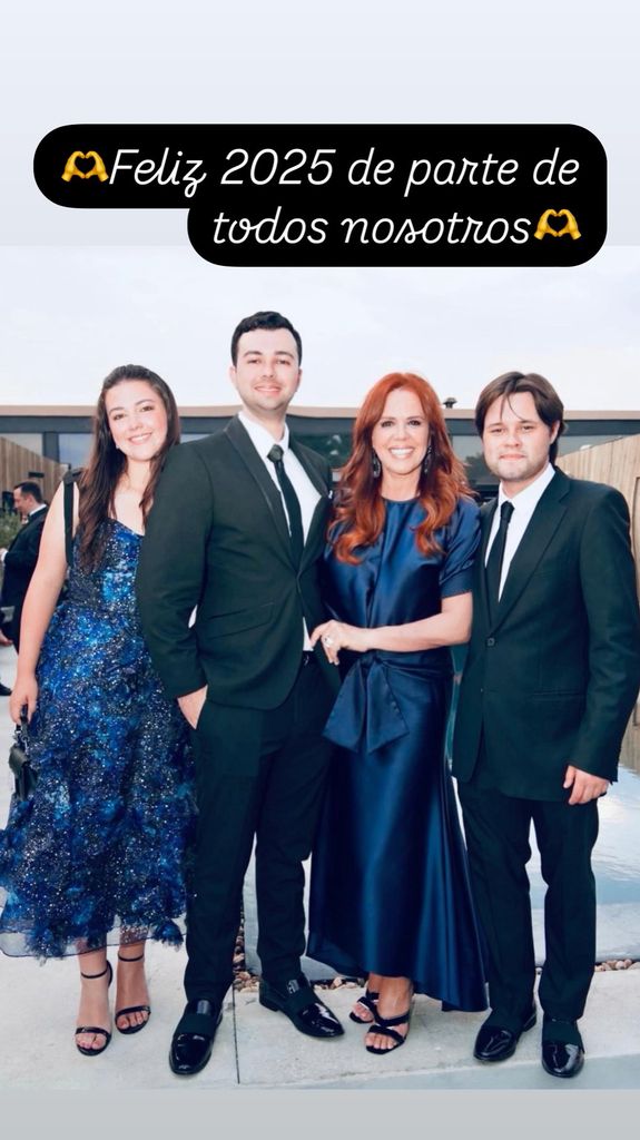 María Celeste Arrarás y sus hijos