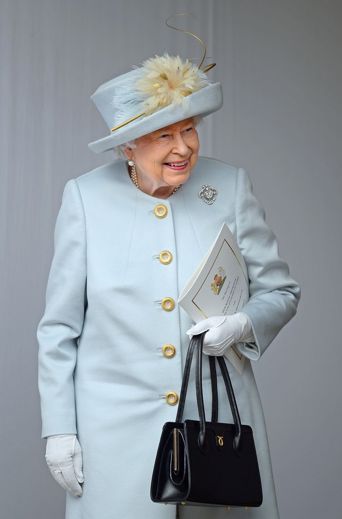 Reina Isabel II en la boda de Eugenia de York 