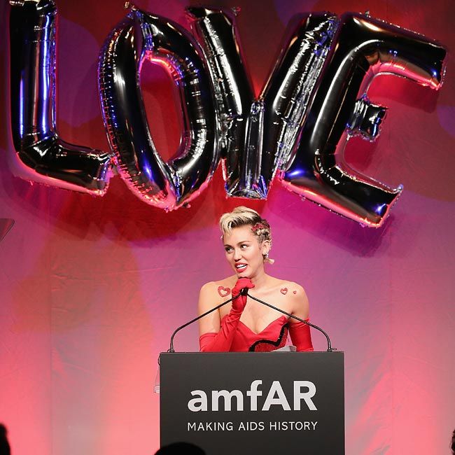 amfAR