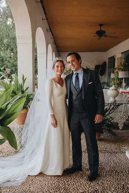 Vestido de novia clásico y sencillo