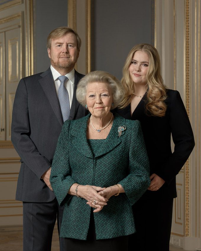 Guillermo, Beatriz y Amalia de Holanda