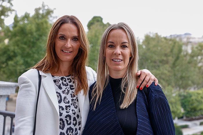 Casilda y Lucía, las dos hijas del artista de su primer matrimonio