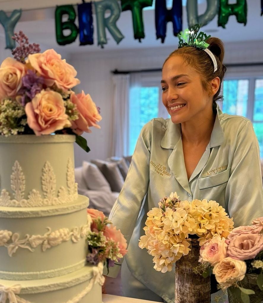 Jennifer Lopez sin maquillar en su cumpleaños
