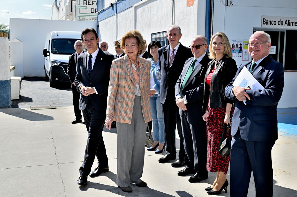 Reina Sofía en su visita al Banco de Alimentos de Jaén el 22 de octubre de 2024