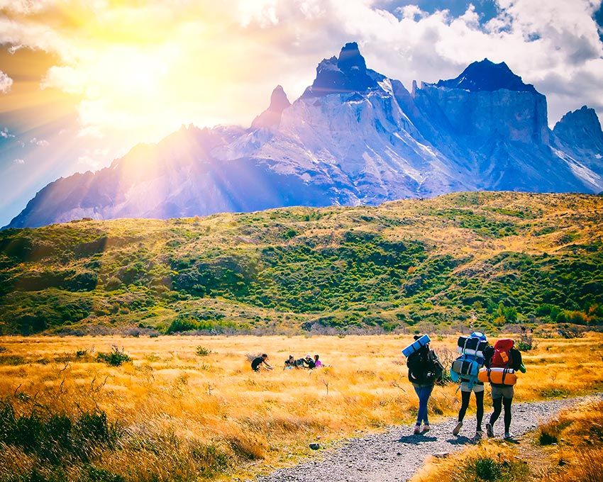 Excursionistas y senderistas en Torres del Paine, Chile