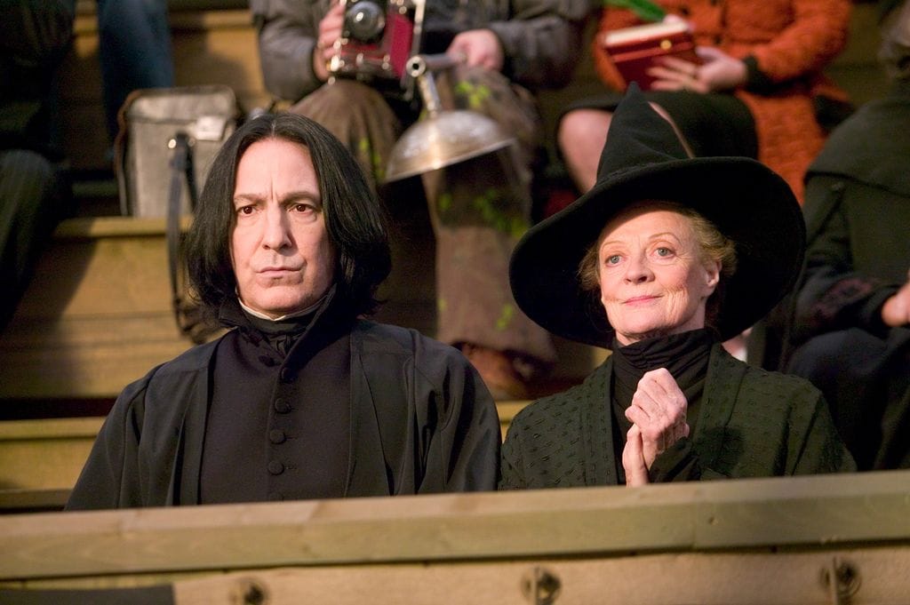 Los icónicos personajes de Severus Snape y Minerva McGonagall, interpretados por Alan Rickman y Maggie Smith en las películas de Harry Potter