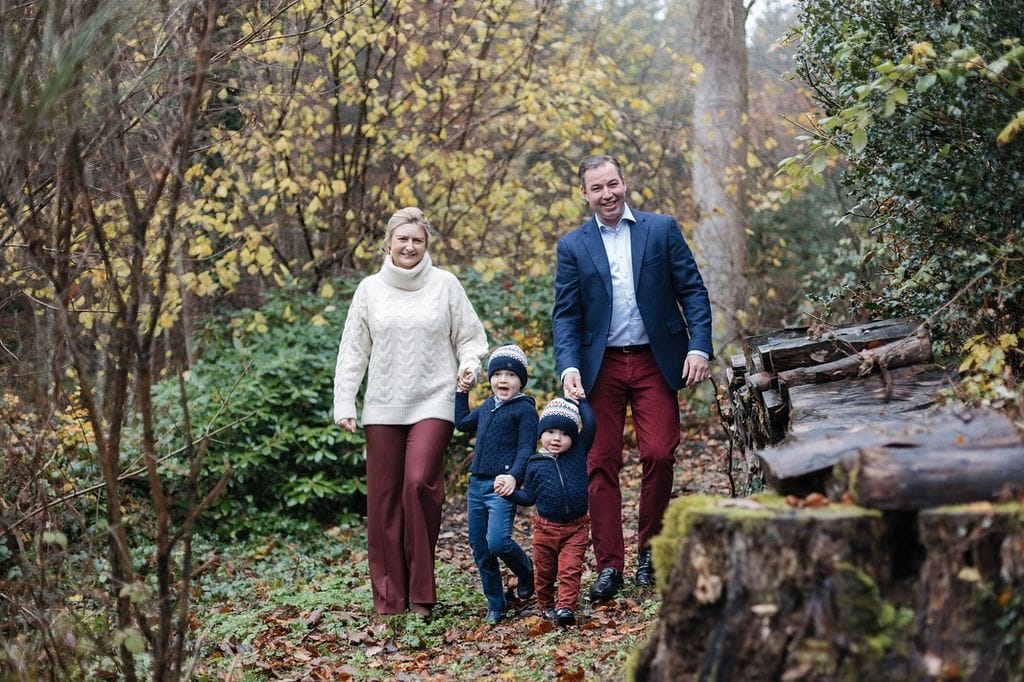 Stèphanie de Luxemburgo junto a sus hijos disfrutando de un día en la granja 