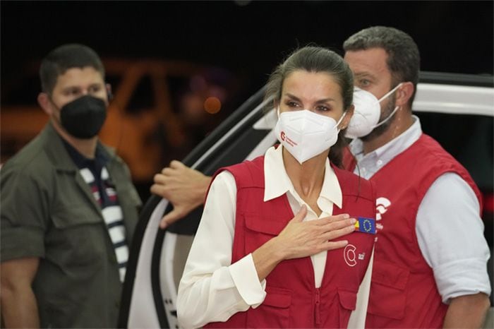 La reina Letizia llega a Paraguay