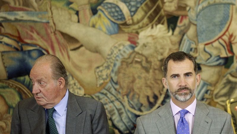 Rey Juan Carlos y rey Felipe