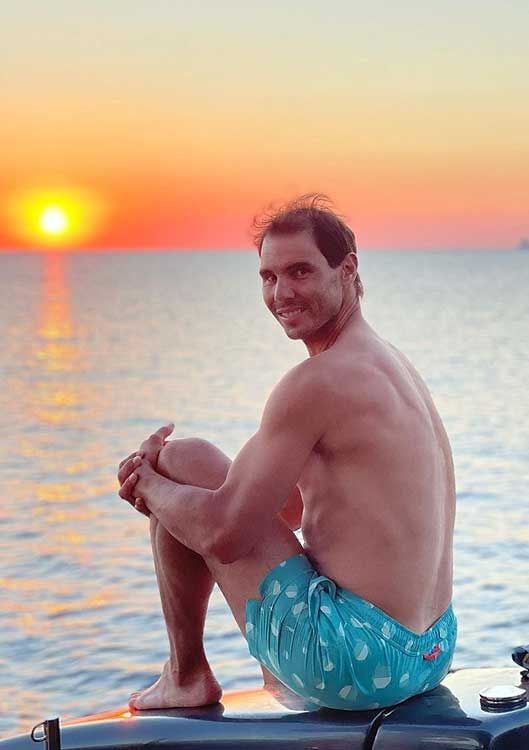 ¡Desconexión en alta mar! Rafa Nadal reaparece muy animado en medio de su recuperación